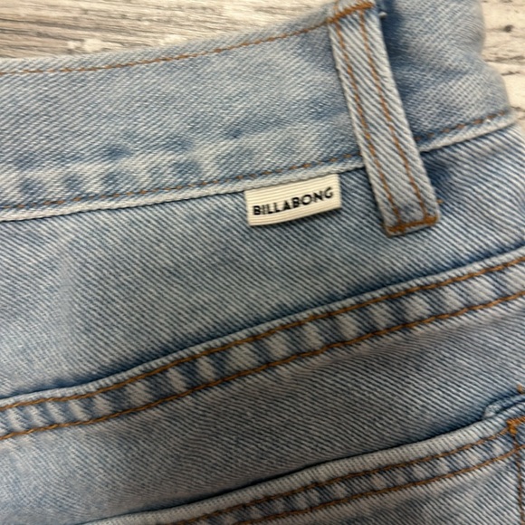 Billabong Jean shorts - Picture 4 of 4